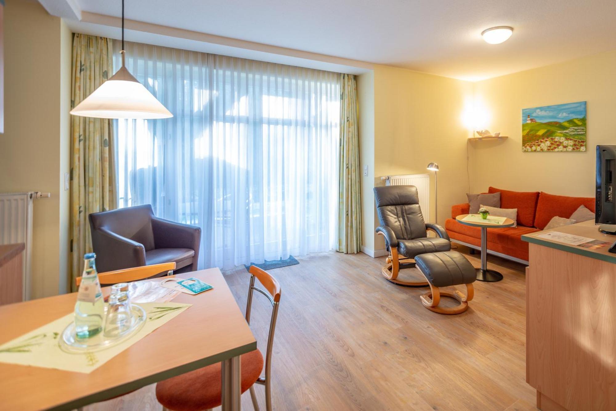 Am Weststrand Apartmenthaus Waldeck Ostseebad Kühlungsborn Екстериор снимка