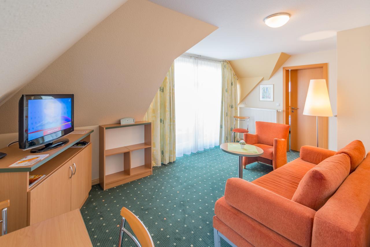 Am Weststrand Apartmenthaus Waldeck Ostseebad Kühlungsborn Екстериор снимка